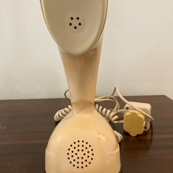 Mid Century Super Cool Dial Phone - Picture 2 of 6